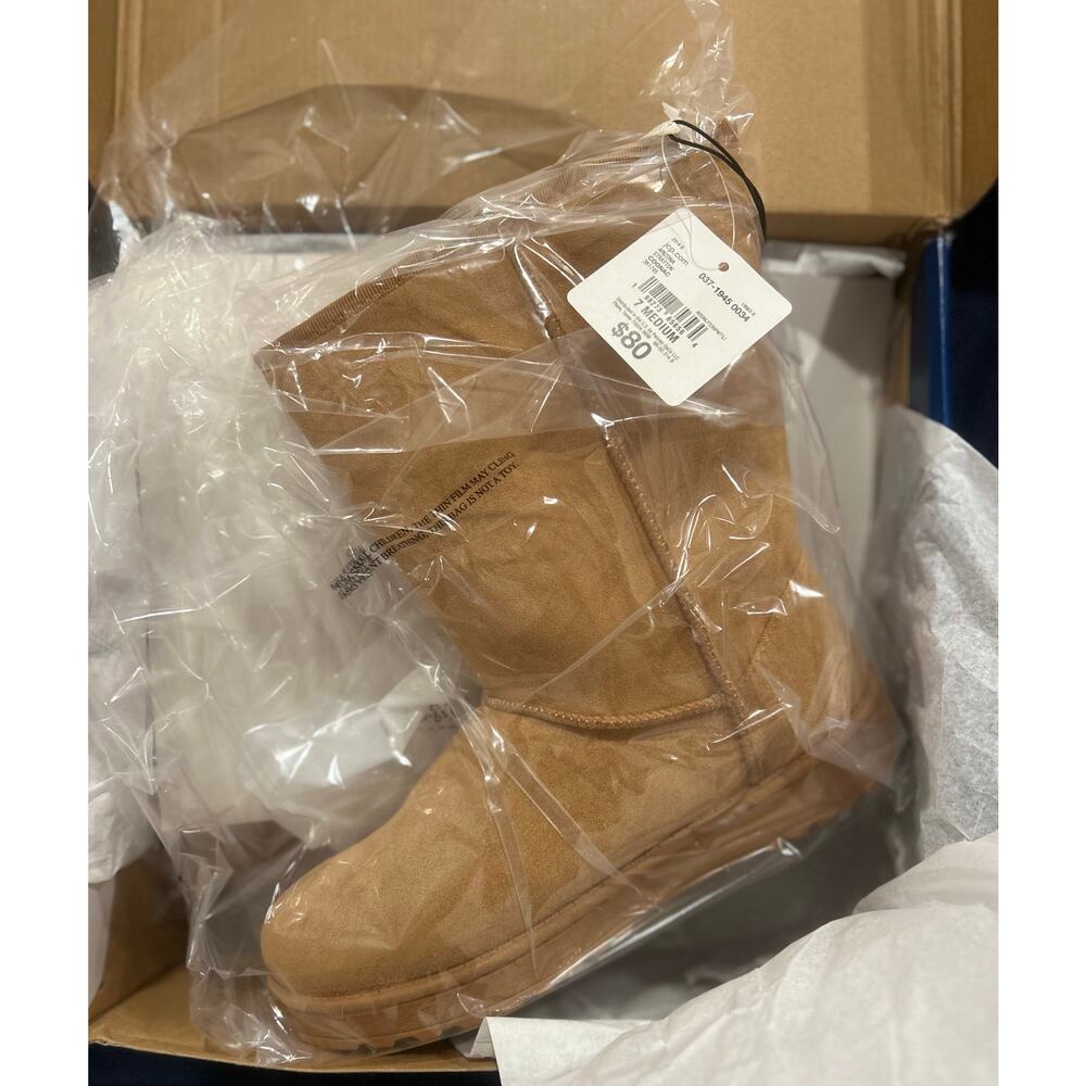 New in Box - Stratton Womens Winter Boots